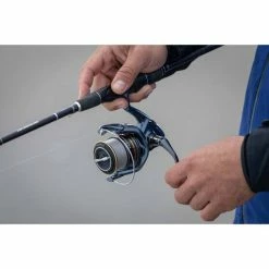 Shimano Ultegra Spinning Reel 1000FC 8 Shimano Ultegra Spinning Reel 1000FC -Fishing Storage Shop BCF 611633 03 hi res